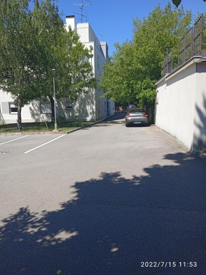 Le Phenix A Internet Haut Debit & Parking 第戎 外观 照片
