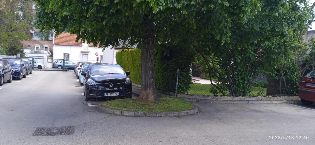 Le Phenix A Internet Haut Debit & Parking 第戎 外观 照片